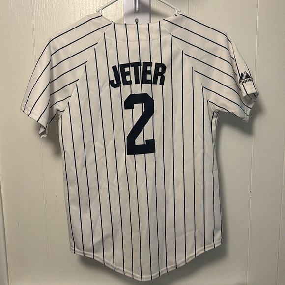 Vintage Yankees Youth Boys Derek Jeter Jersey Medium - Picture 2 of 7